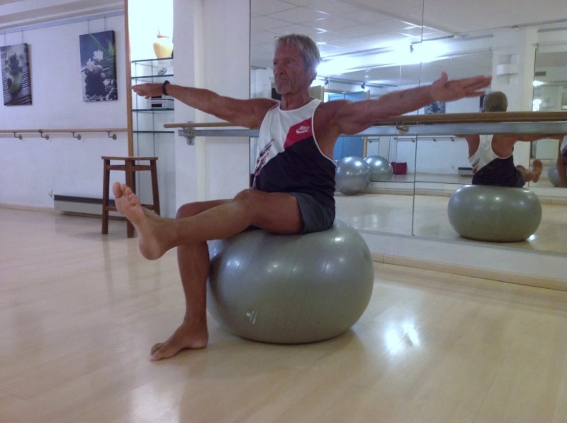 gym sur gros ballon atout forme